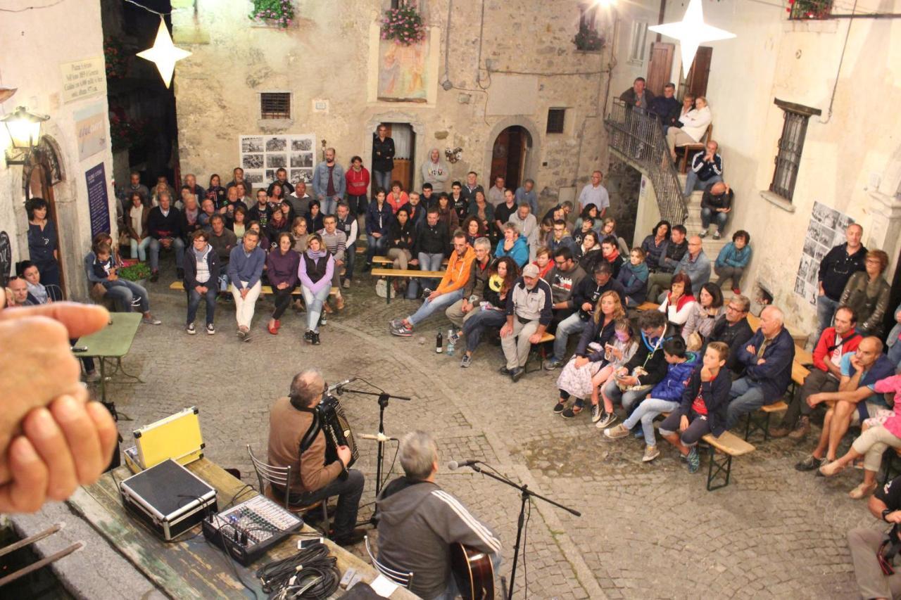 Lavenone B&B Piccolo Tibet מראה חיצוני תמונה